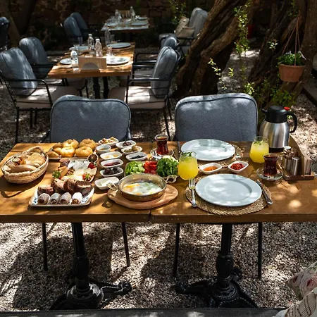 Macaron Konagi Affittacamere Ayvalı