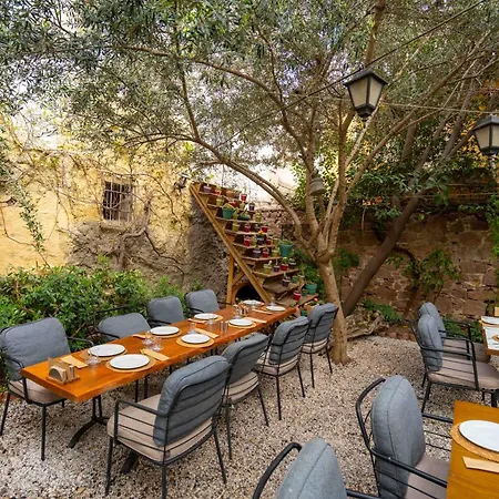 Macaron Konagi 4* Ayvalı